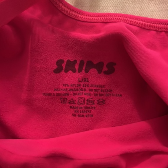 SKIMS SCULPTING BODYSUIT W. SNAPS - Picture 3 of 5